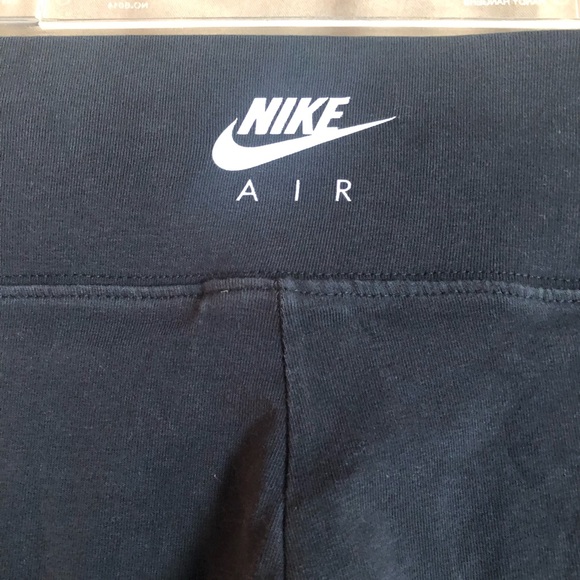 Nike Air Athletic Workout Shorts - Picture 6 of 10
